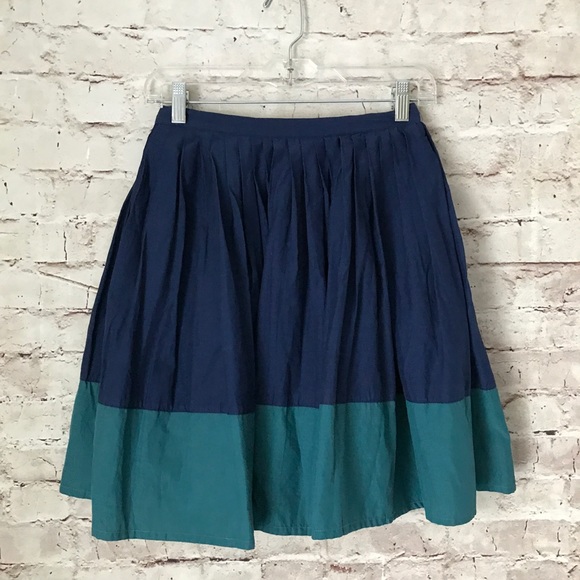 Tulle Dresses & Skirts - EUC TULLE anthropologie colorblock pleated skirt